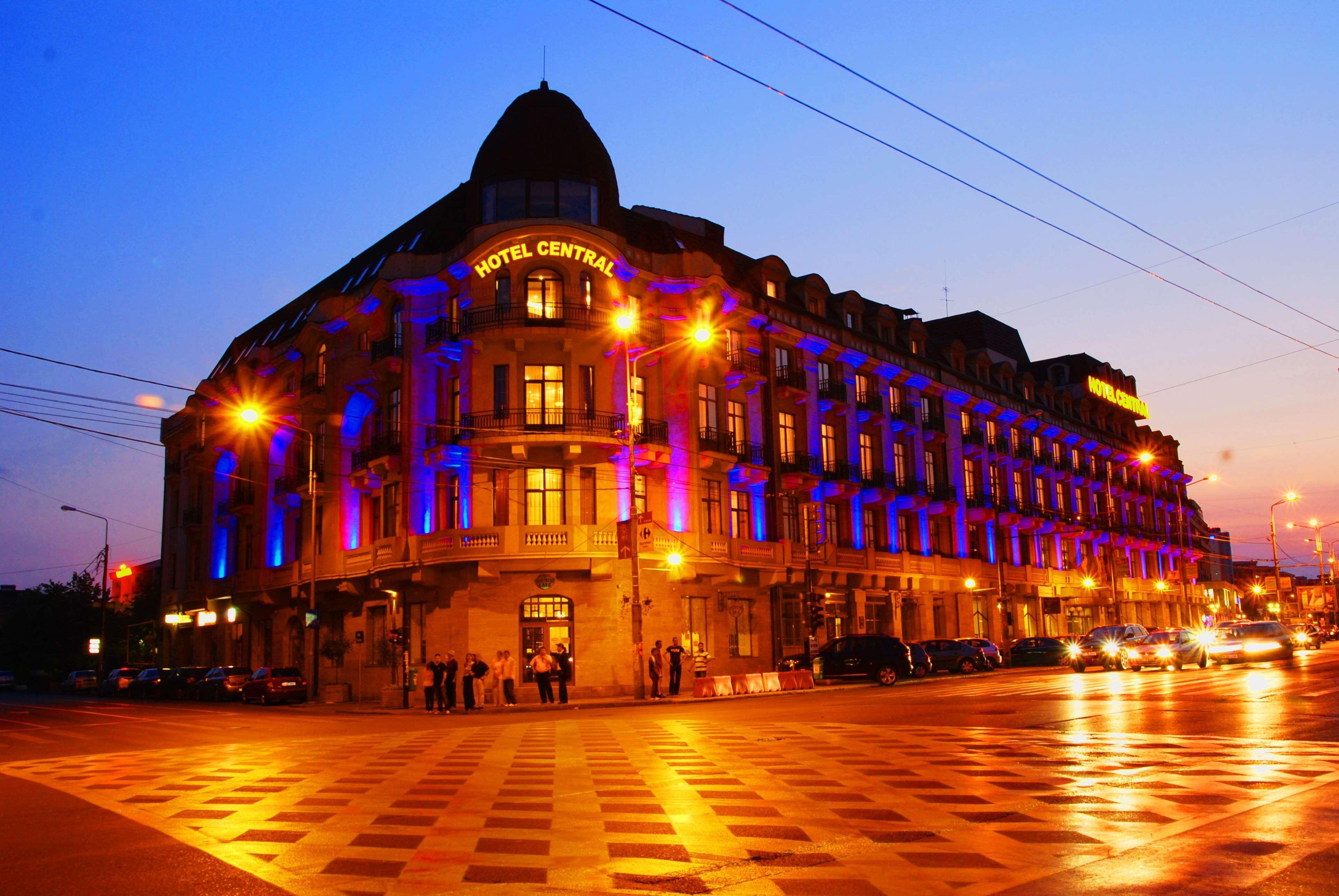 Hotel Central Ploieşti Kültér fotó