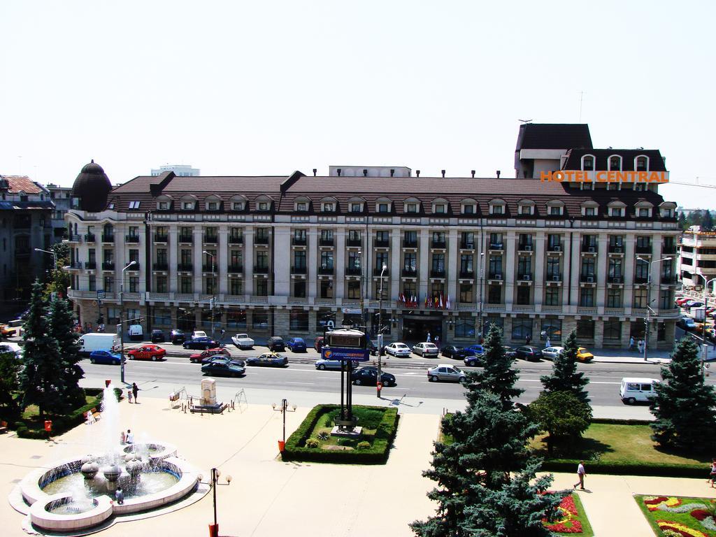 Hotel Central Ploieşti Kültér fotó
